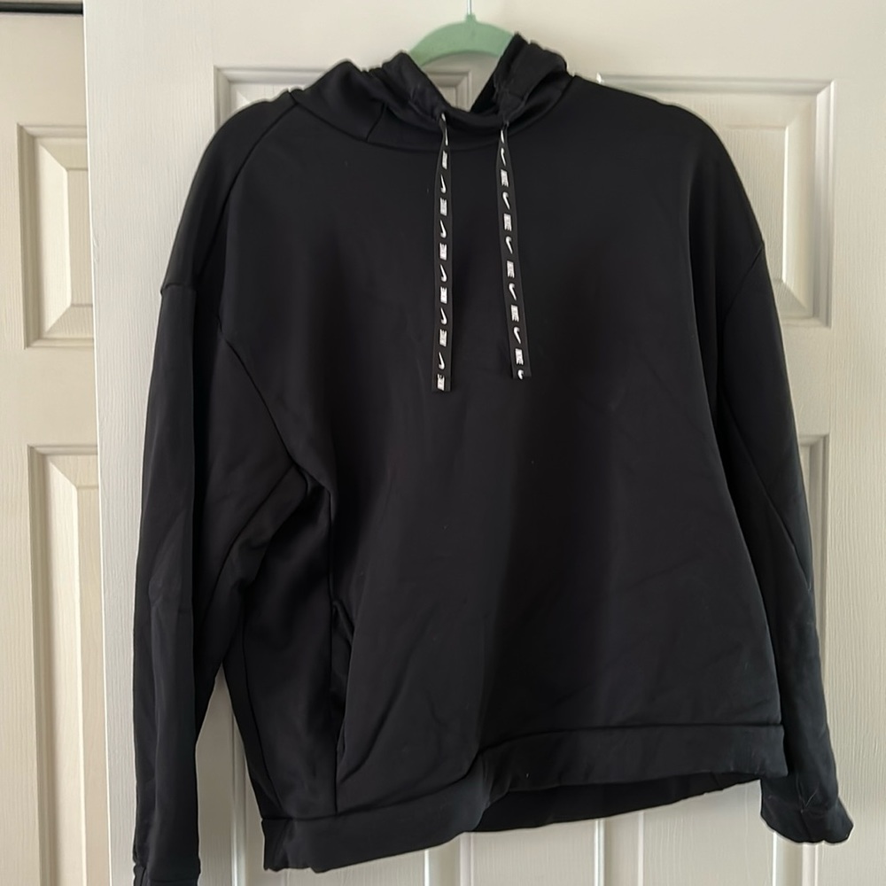 Nike women’s fleece lined hoodie size M